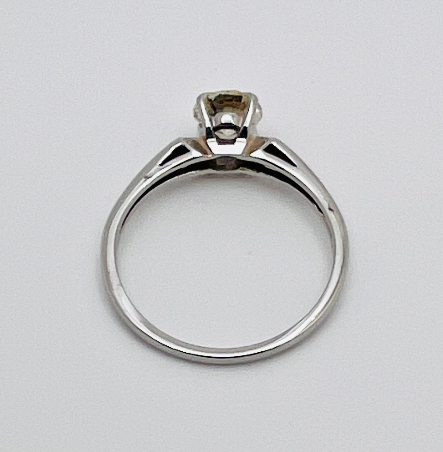 18k White Gold Round Cut 72pt Diamond Solitaire Ring