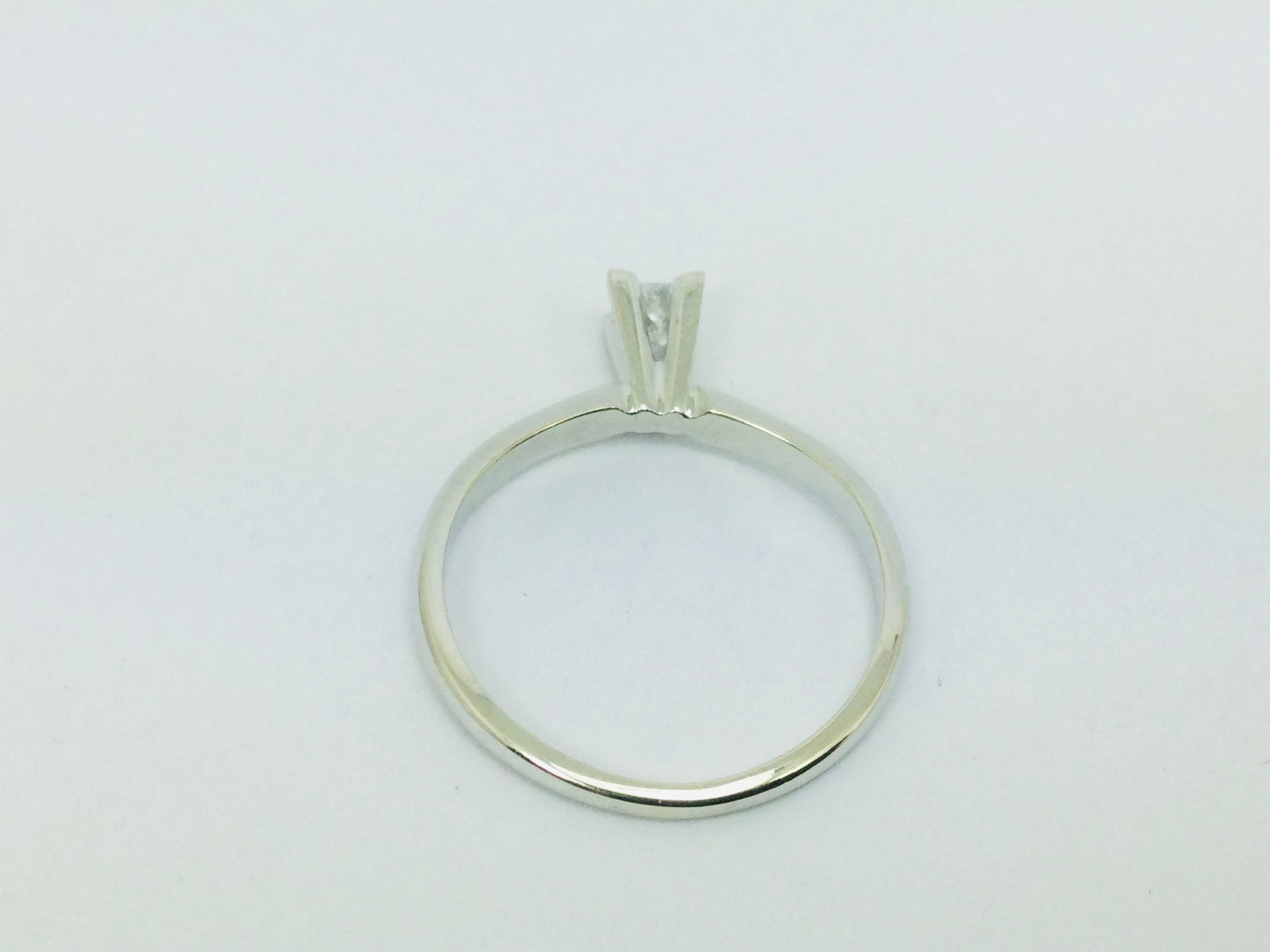 14k White Gold Princess Cut 17pt Solitaire Diamond Ring