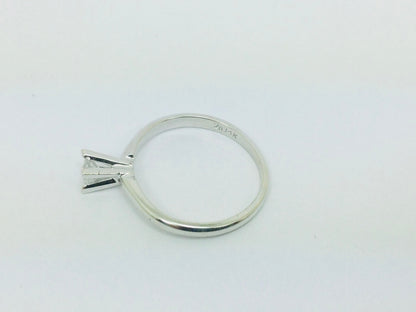 14k White Gold Princess Cut 17pt Solitaire Diamond Ring