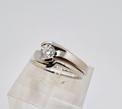 14k White Gold Brilliant Cut 32pt Diamond Solitaire with Accents Ring Set