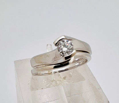 14k White Gold Brilliant Cut 32pt Diamond Solitaire with Accents Ring Set
