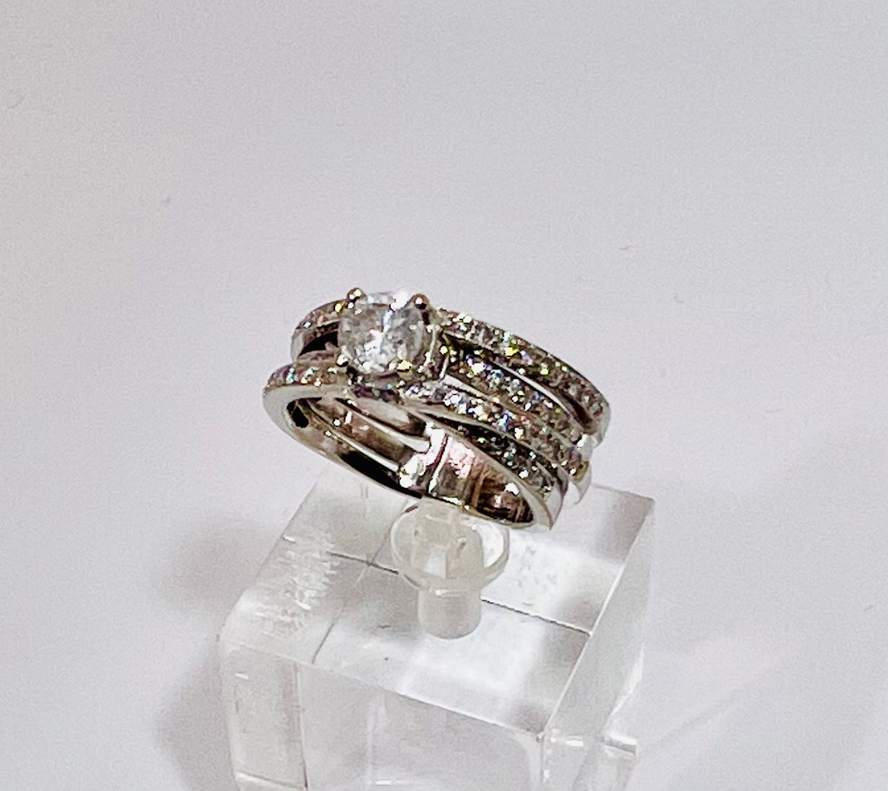 14k White Gold Brilliant Cut 98pt Diamond and Row Set Accent Ring