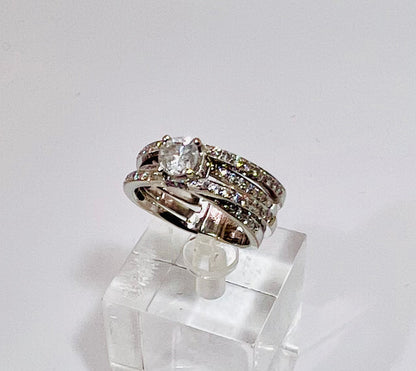 14k White Gold Brilliant Cut 98pt Diamond and Row Set Accent Ring