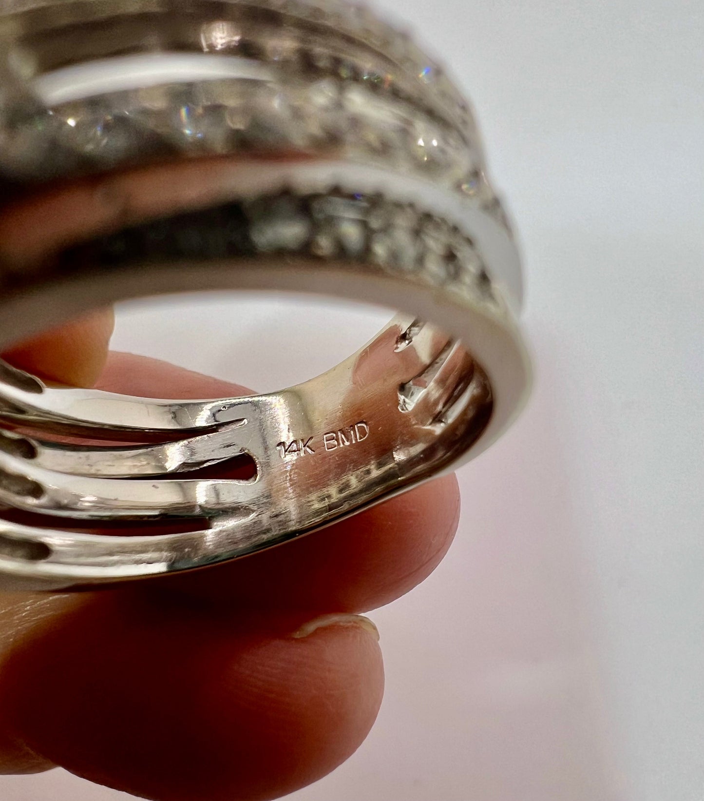 14k White Gold Brilliant Cut 98pt Diamond and Row Set Accent Ring