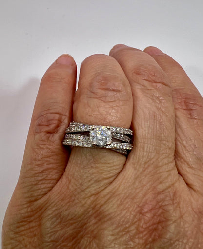 14k White Gold Brilliant Cut 98pt Diamond and Row Set Accent Ring
