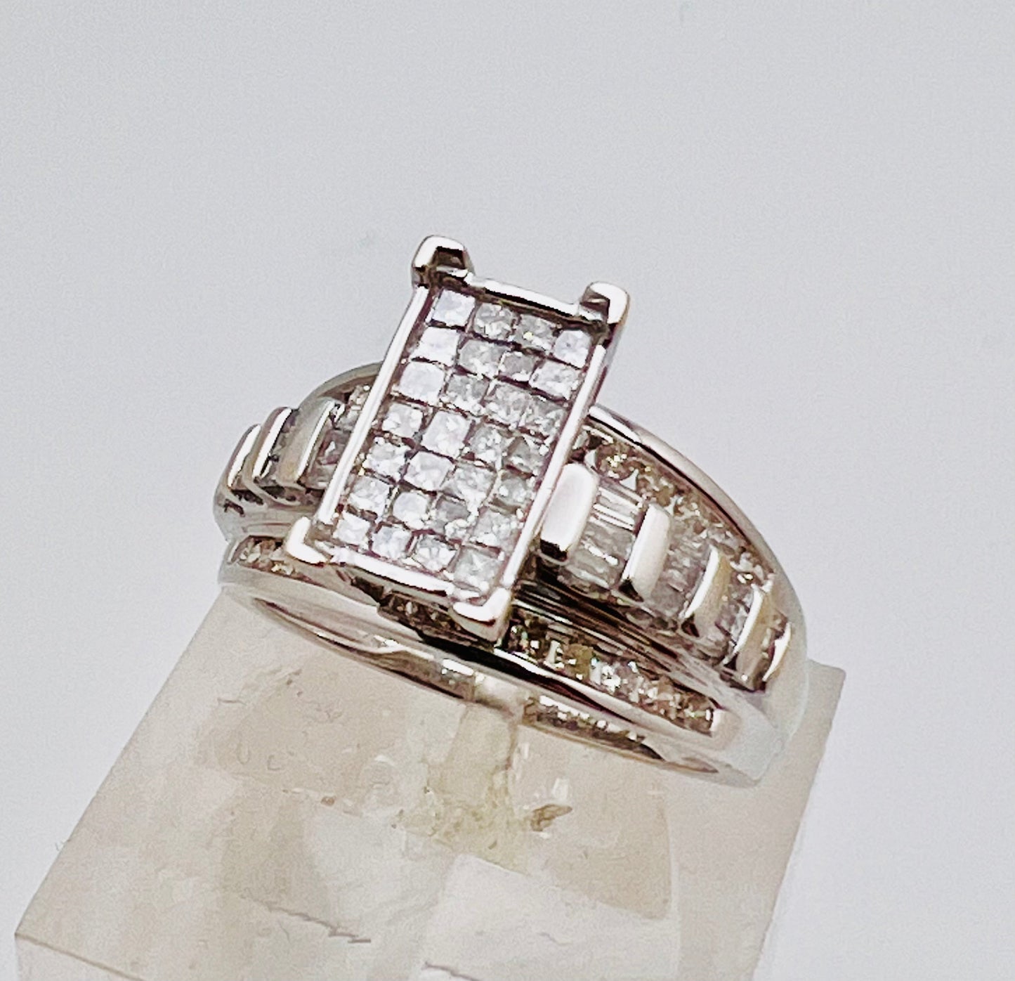 10k White Gold 78pt Round, Princess, and Baguette Diamond Ring
