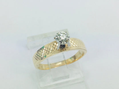 14k Yellow Gold Round Cut 10pt Diamond Solitaire Ring