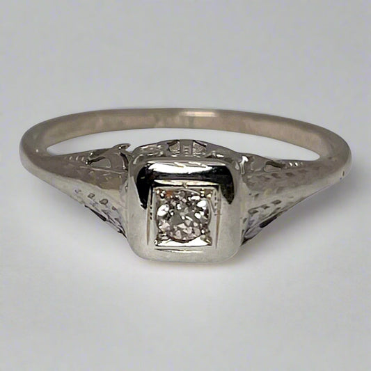 10k White Gold Round Cut 0.08ct Diamond Solitaire Ring
