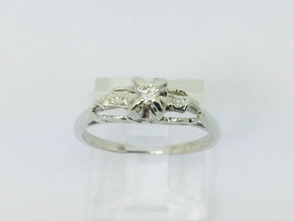 14k White Gold Vintage Round Cut 8pt Diamond with Diamond Accents Ring
