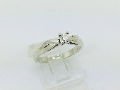 14k White Gold Round Cut 10pt Diamond Solitaire Ring