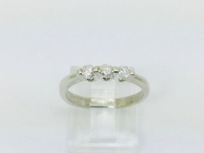 14k White Gold Round Cut 21pt Diamond Trinity Ring
