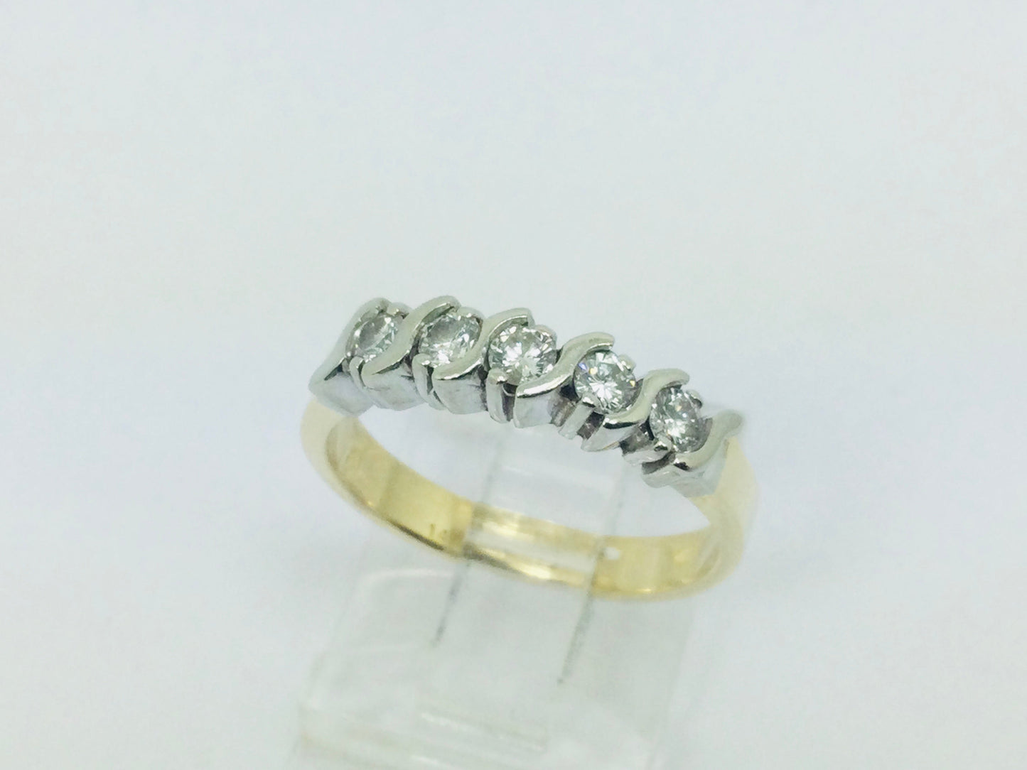 14k Yellow Gold Round Cut 35pt Diamond Row Set Band Ring