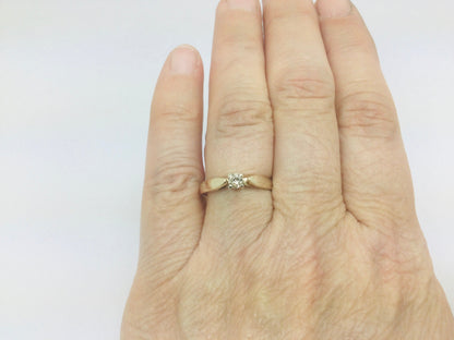 10k Yellow Gold Round Cut 0.14ct Diamond Solitaire Ring