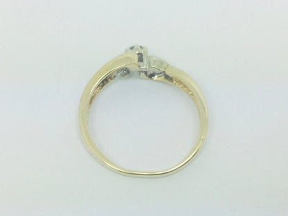 14k Yellow Gold Round Cut 10pt Diamond Heart Ring
