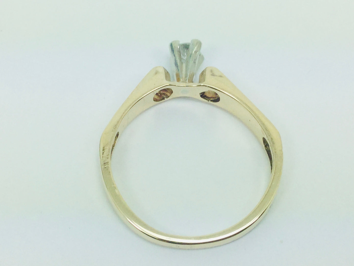 10k Yellow Gold Brilliant Cut 8pt Solitaire Diamond Ring