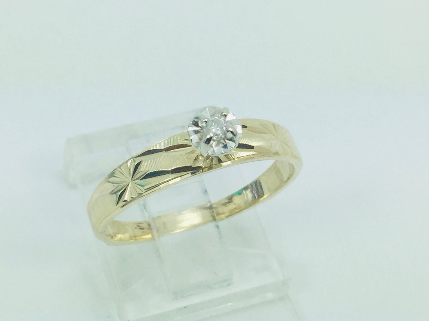 10k Yellow Gold Brilliant Cut 3pt Solitaire Diamond Ring