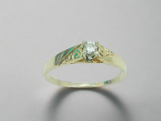 14k Yellow Gold Brilliant Cut 7pt Solitaire Diamond Ring
