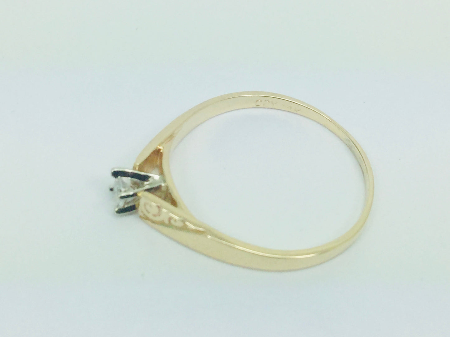 14k Yellow Gold Brilliant Cut 7pt Solitaire Diamond Ring