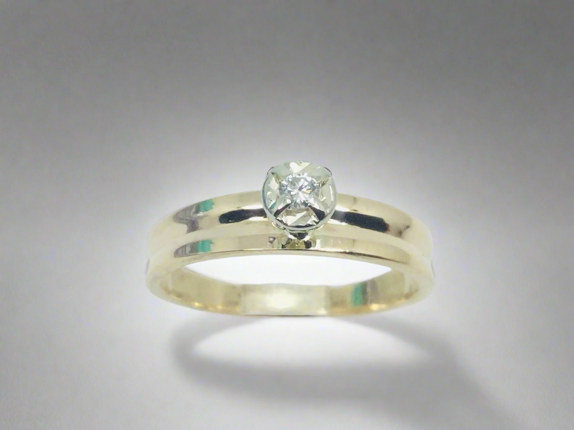 14k Yellow Gold Brilliant Cut 4pt Solitaire Diamond Ring