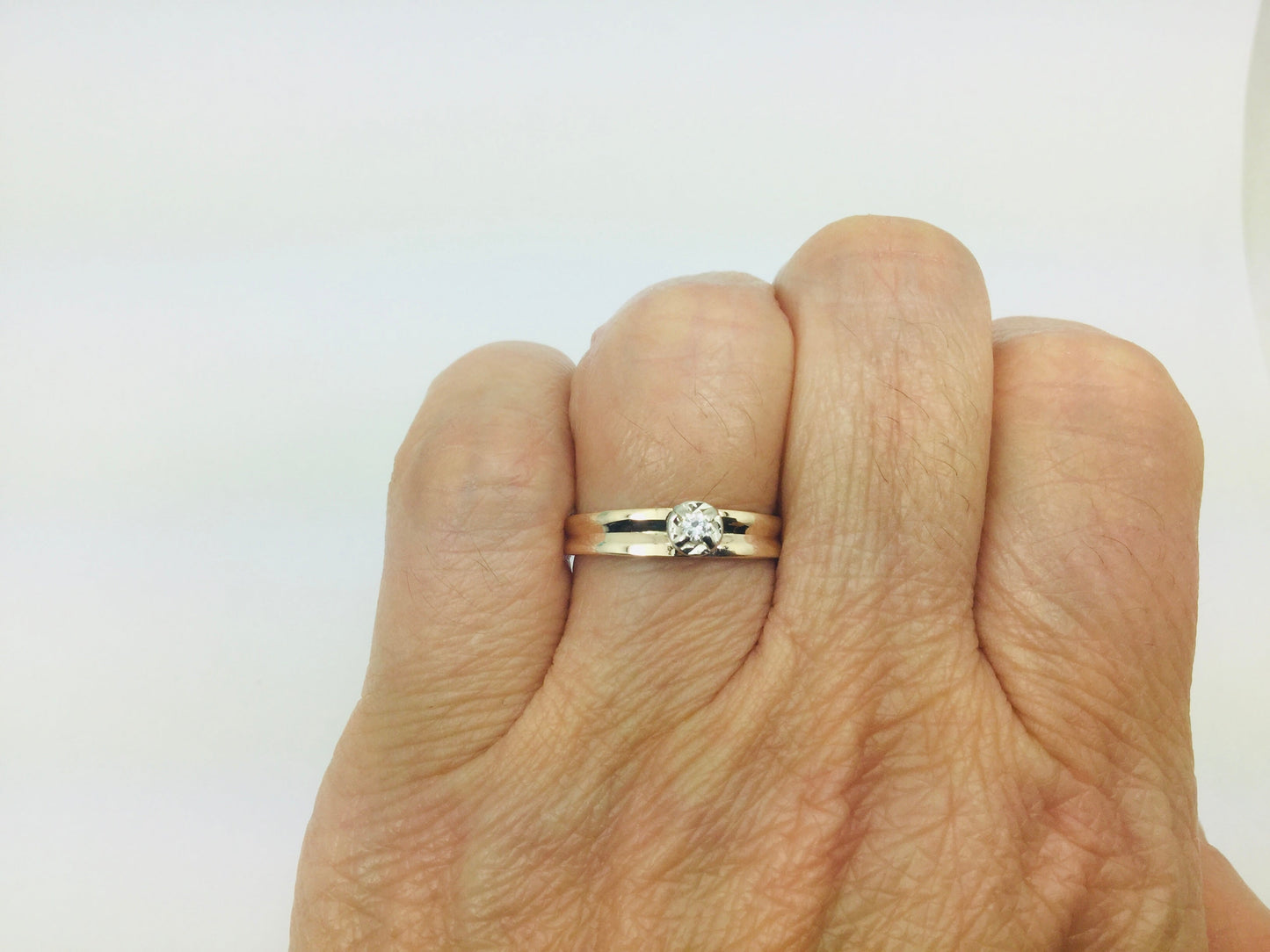 14k Yellow Gold Brilliant Cut 4pt Solitaire Diamond Ring