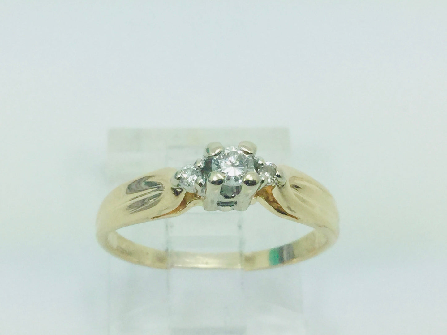14k Yellow Gold Round Cut 0.12ct Solitaire with Accents Diamond Ring