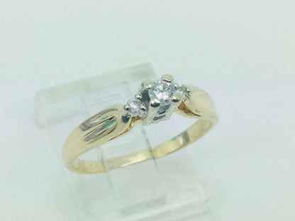 14k Yellow Gold Round Cut 0.12ct Solitaire with Accents Diamond Ring