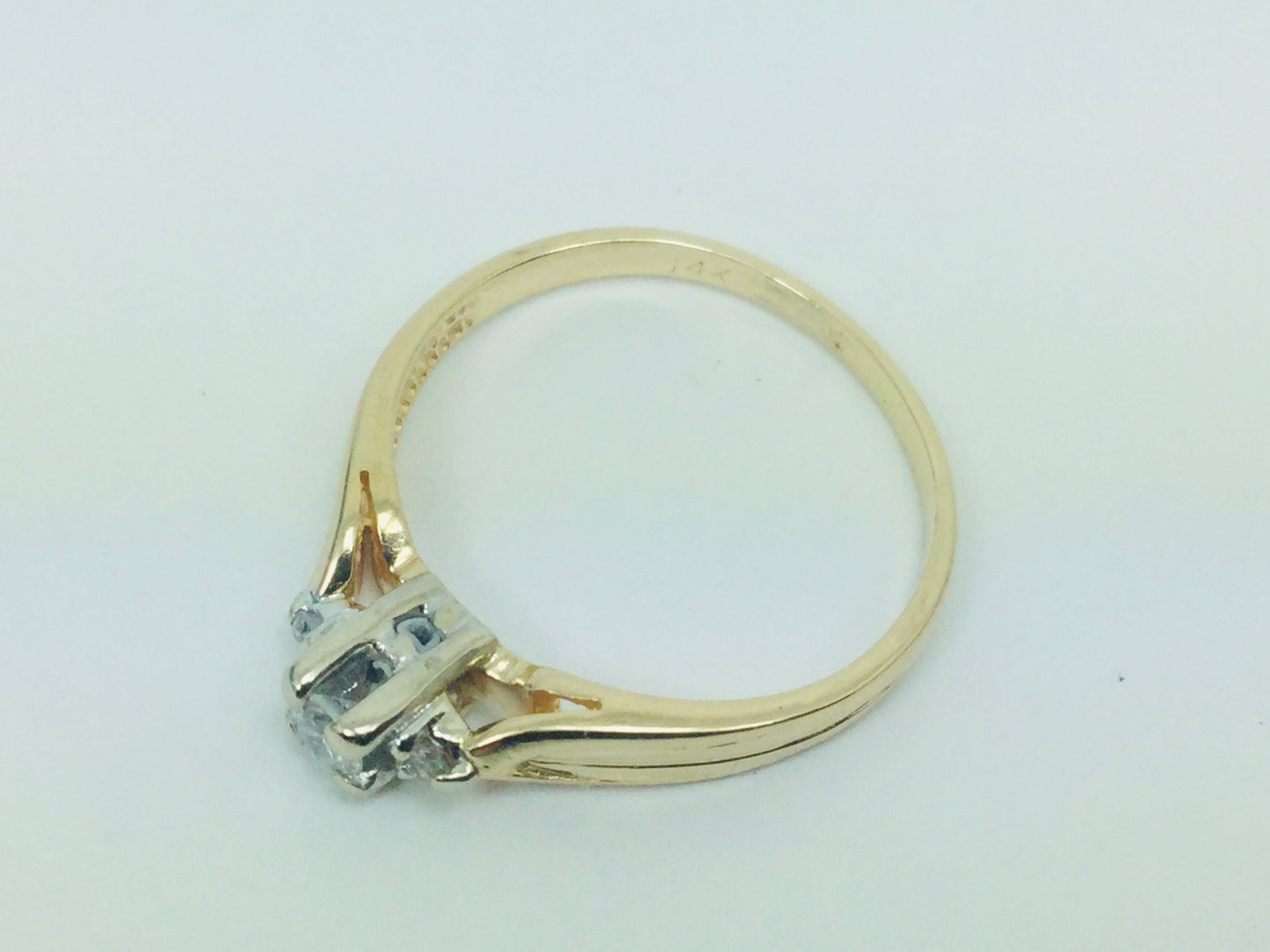 14k Yellow Gold Round Cut 0.12ct Solitaire with Accents Diamond Ring
