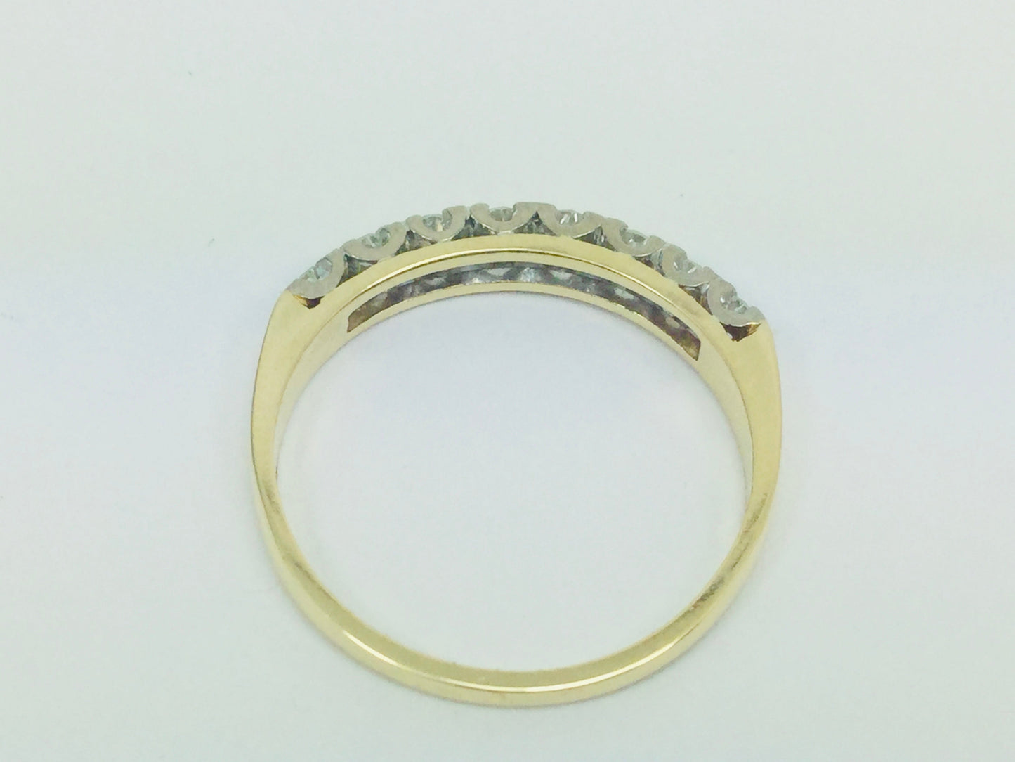 18k Yellow Gold Brilliant Cut 16pt Diamond Row Set Ring