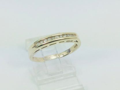 10k Yellow Gold Brilliant Cut 5.5pt Diamond Channel Set Ring