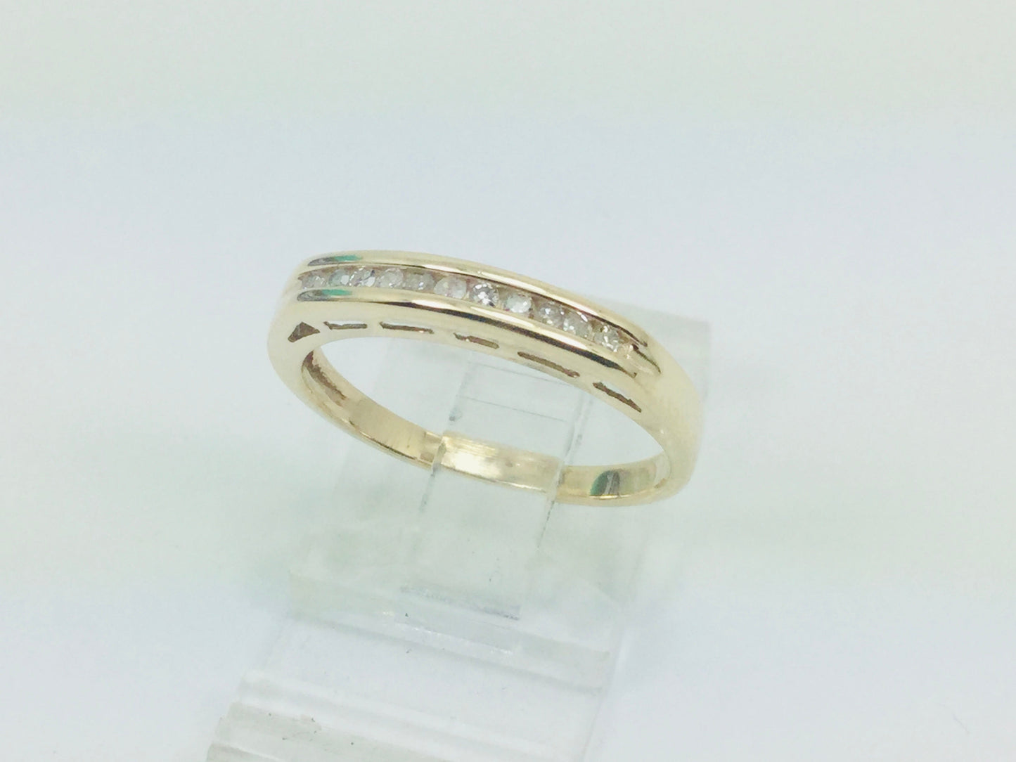 10k Yellow Gold Brilliant Cut 5.5pt Diamond Channel Set Ring