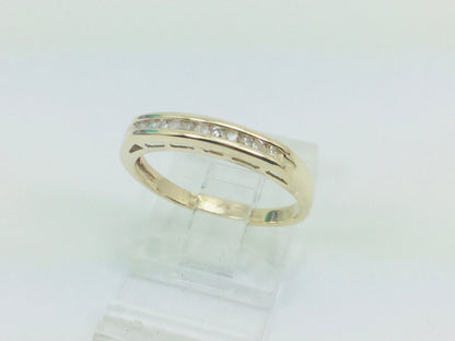 10k Yellow Gold Brilliant Cut 5.5pt Diamond Channel Set Ring