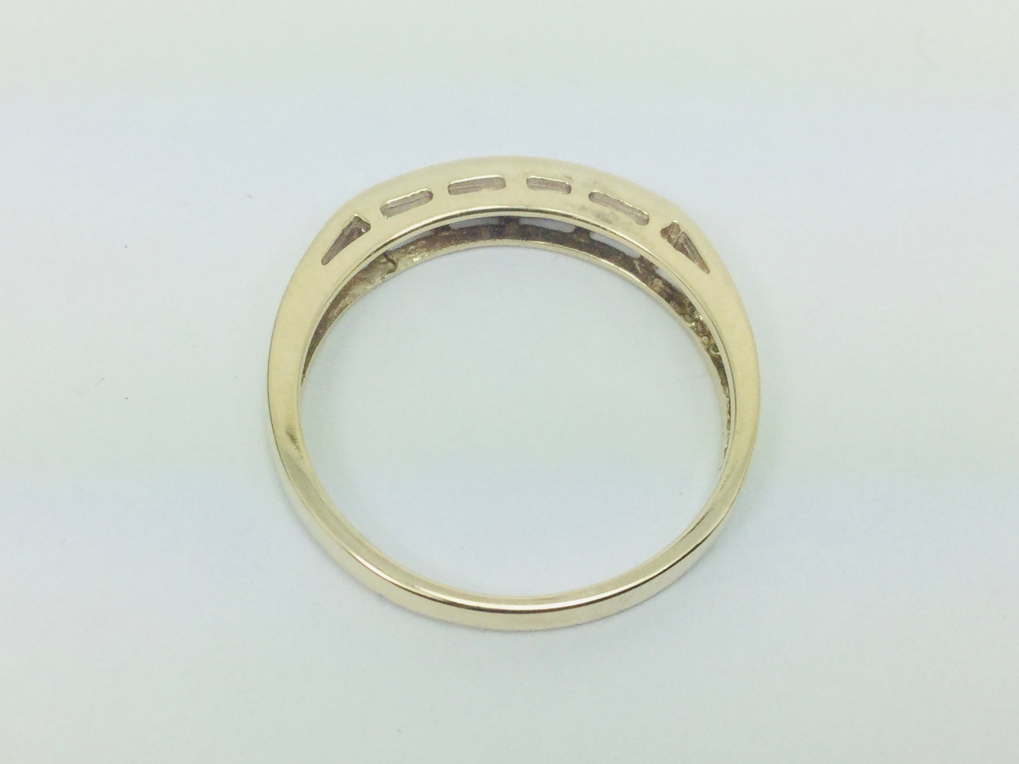 10k Yellow Gold Brilliant Cut 5.5pt Diamond Channel Set Ring