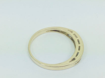 10k Yellow Gold Brilliant Cut 5.5pt Diamond Channel Set Ring