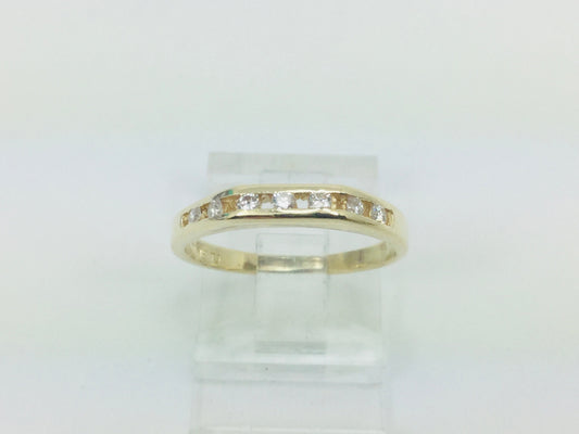 14k Yellow Gold Round Cut 0.14ct Diamond Channel Set Ring