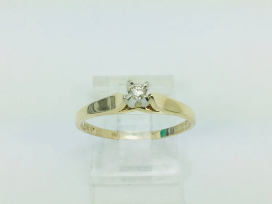 10k Yellow Gold Round Cut 0.06ct Solitaire Diamond Ring