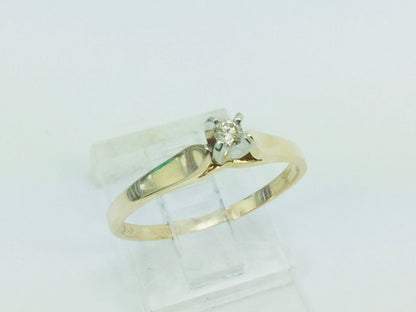 10k Yellow Gold Round Cut 0.06ct Solitaire Diamond Ring