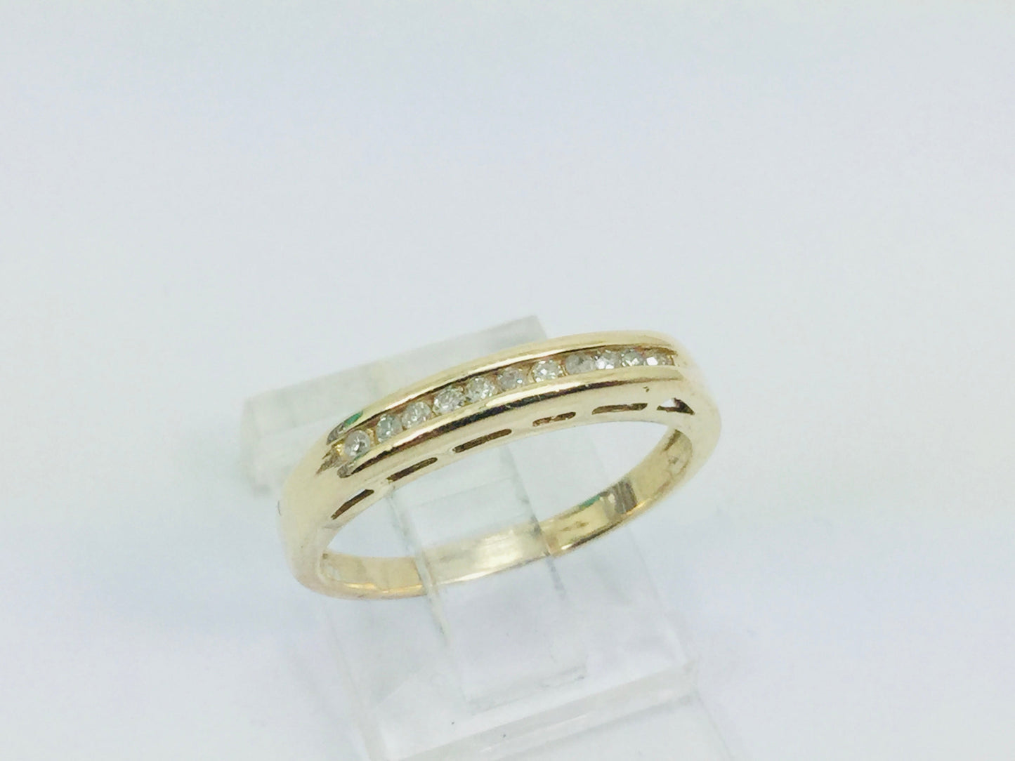 10k Yellow Gold Round Cut 0.11ct Diamond Channel Set Ring