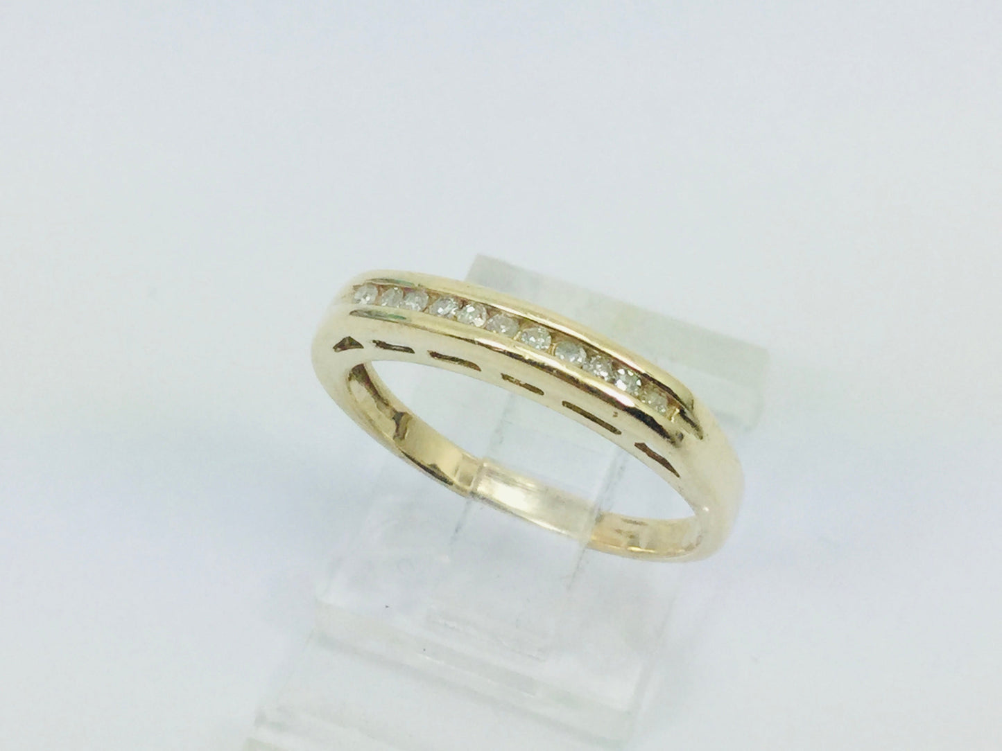 10k Yellow Gold Round Cut 0.11ct Diamond Channel Set Ring
