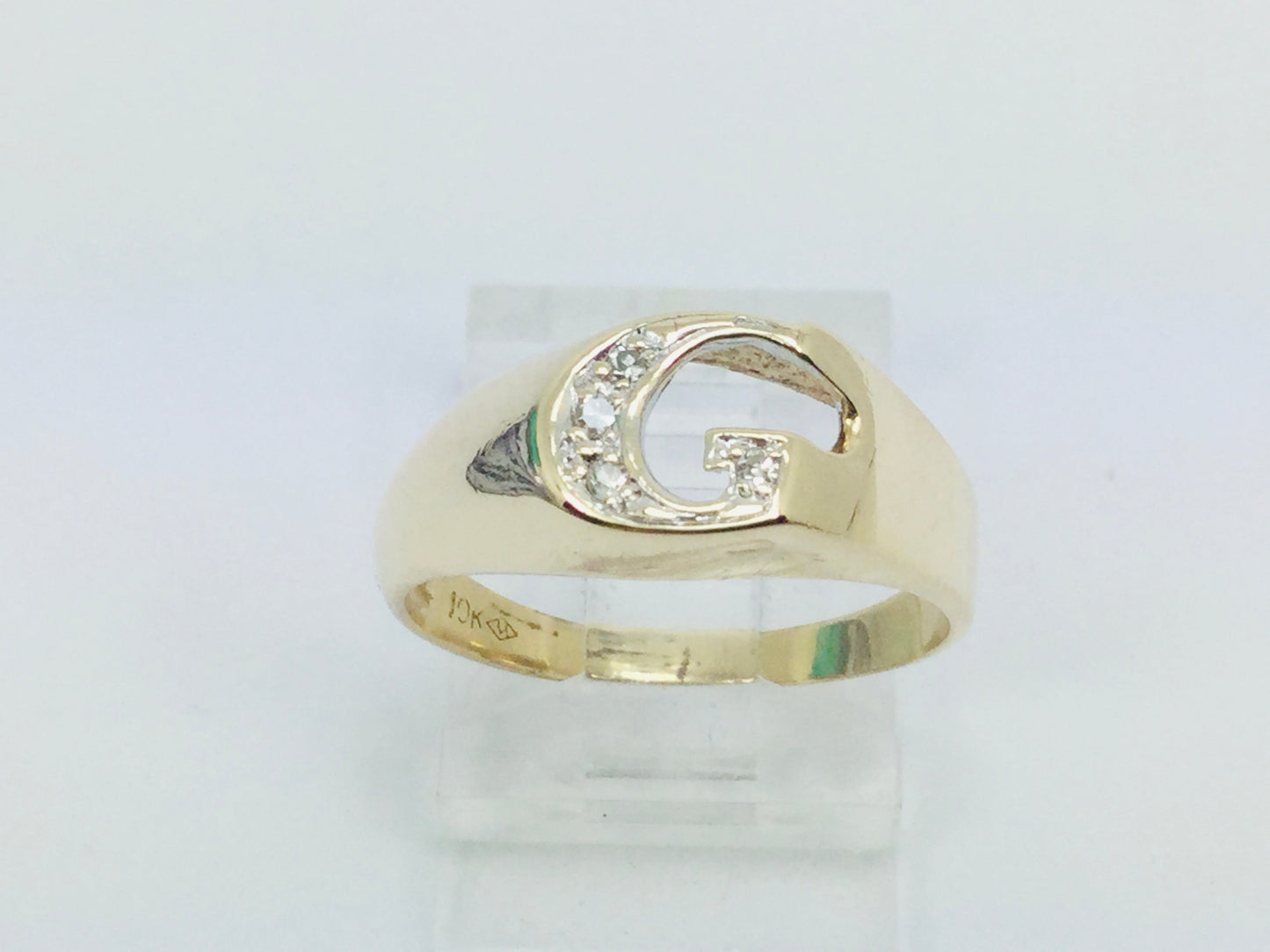 10k Yellow Gold Brilliant Cut 4pt Diamond Letter 'G' Ring