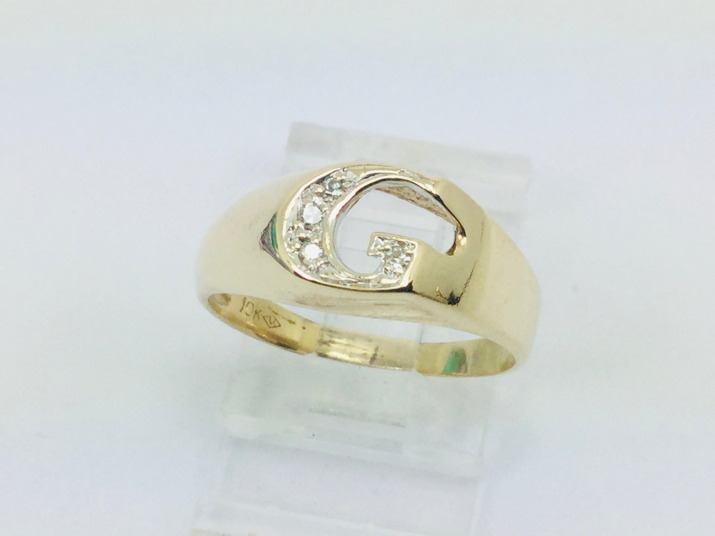 10k Yellow Gold Brilliant Cut 4pt Diamond Letter 'G' Ring