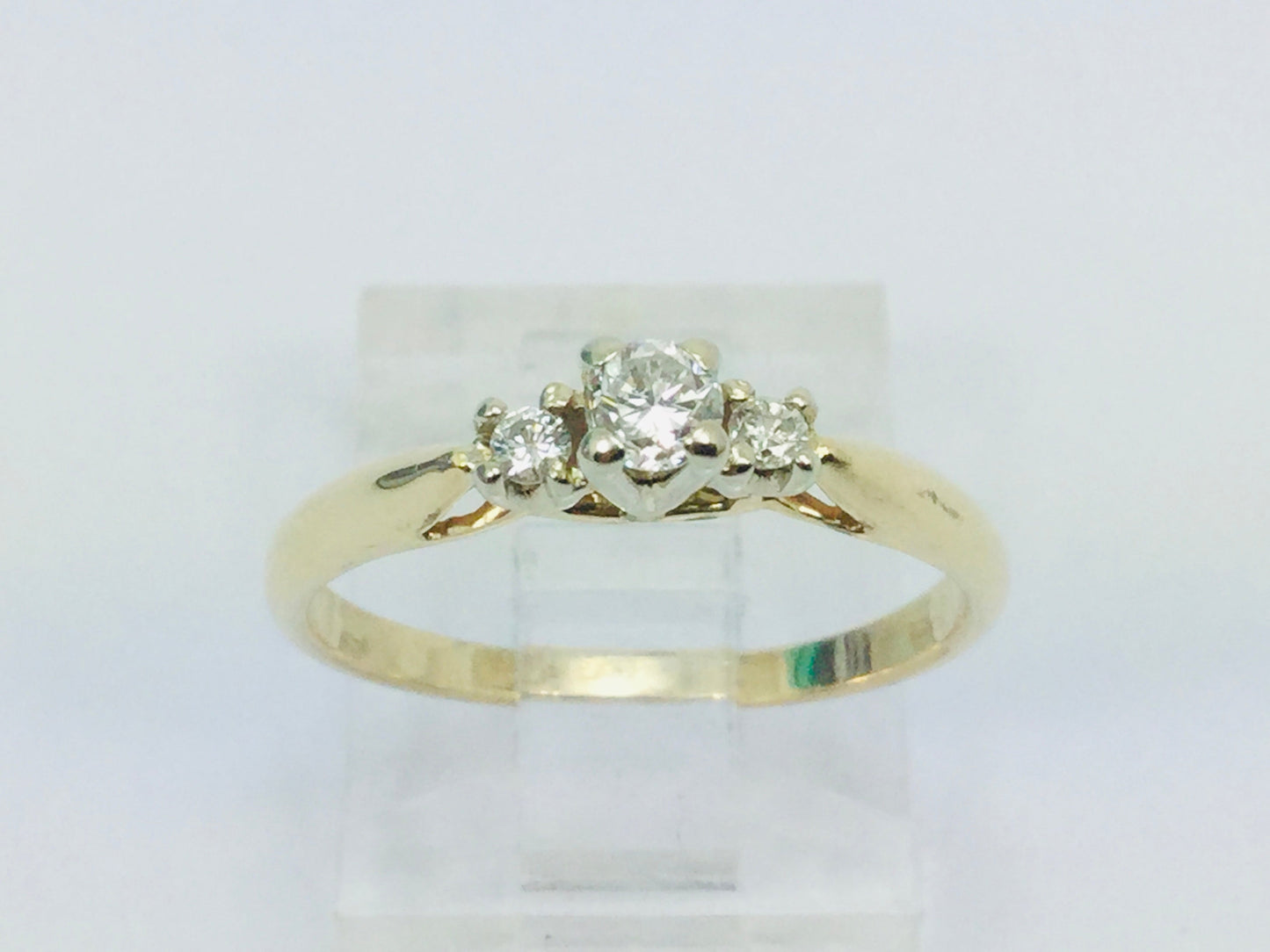 14k Yellow Gold Round Cut 20pt Trinity Three Stone Diamond Ring