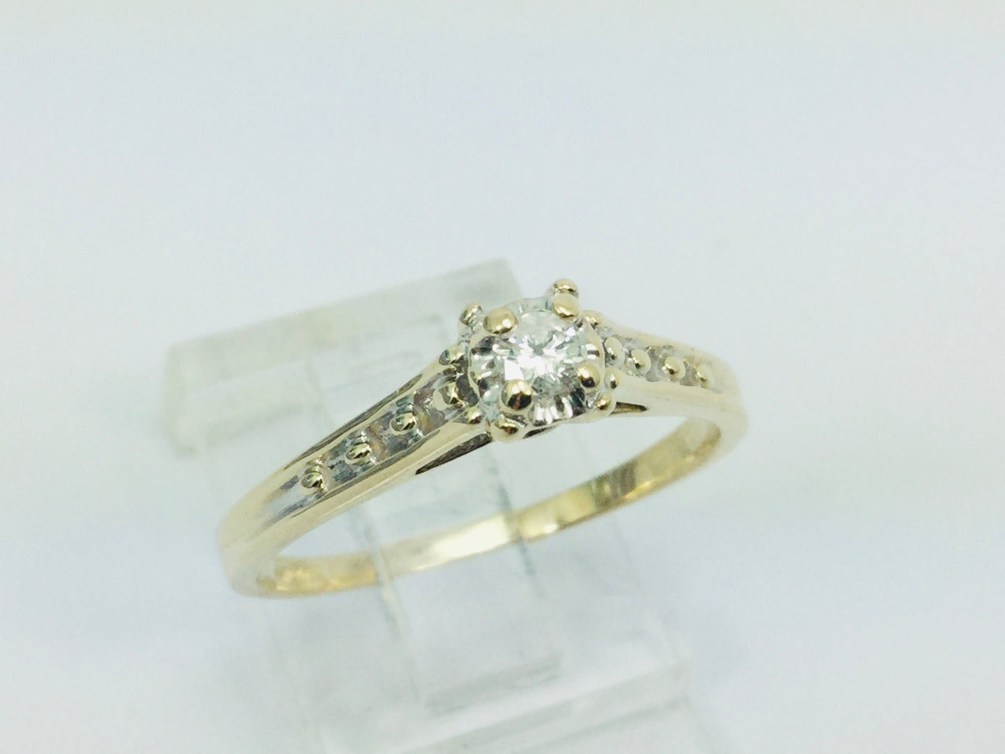 10k Yellow Gold Round Cut 10pt Diamond Solitaire Ring