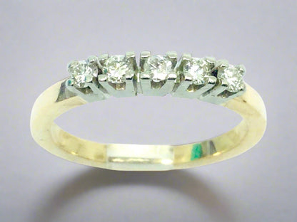 14k Yellow Gold Round Cut 0.20ct Row Set Diamond Ring