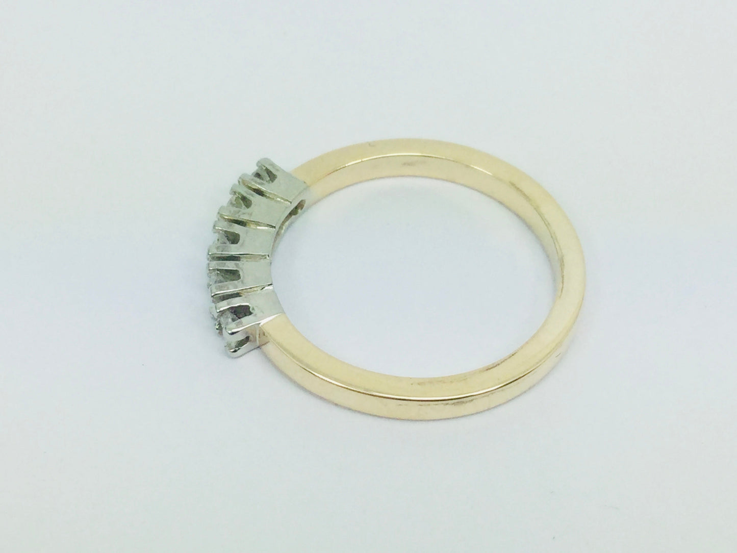 14k Yellow Gold Round Cut 0.20ct Row Set Diamond Ring
