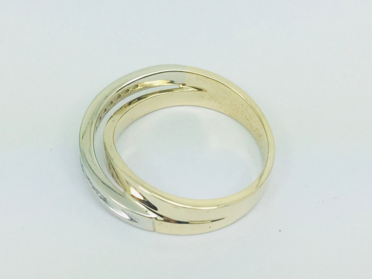 10k Yellow & White Gold Round Cut 0.13ct Channel Set Diamond Ring