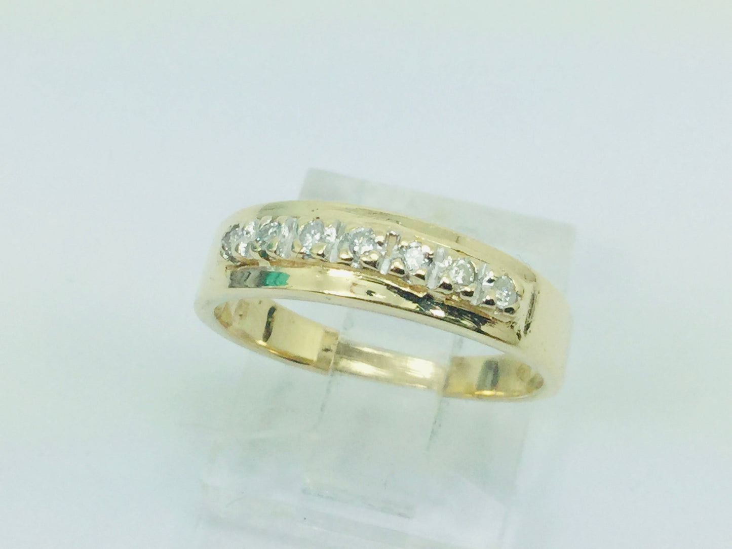 14k Yellow Gold Brilliant Cut 14pt Row Set Diamond Ring