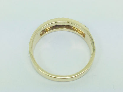 14k Yellow Gold Brilliant Cut 14pt Row Set Diamond Ring