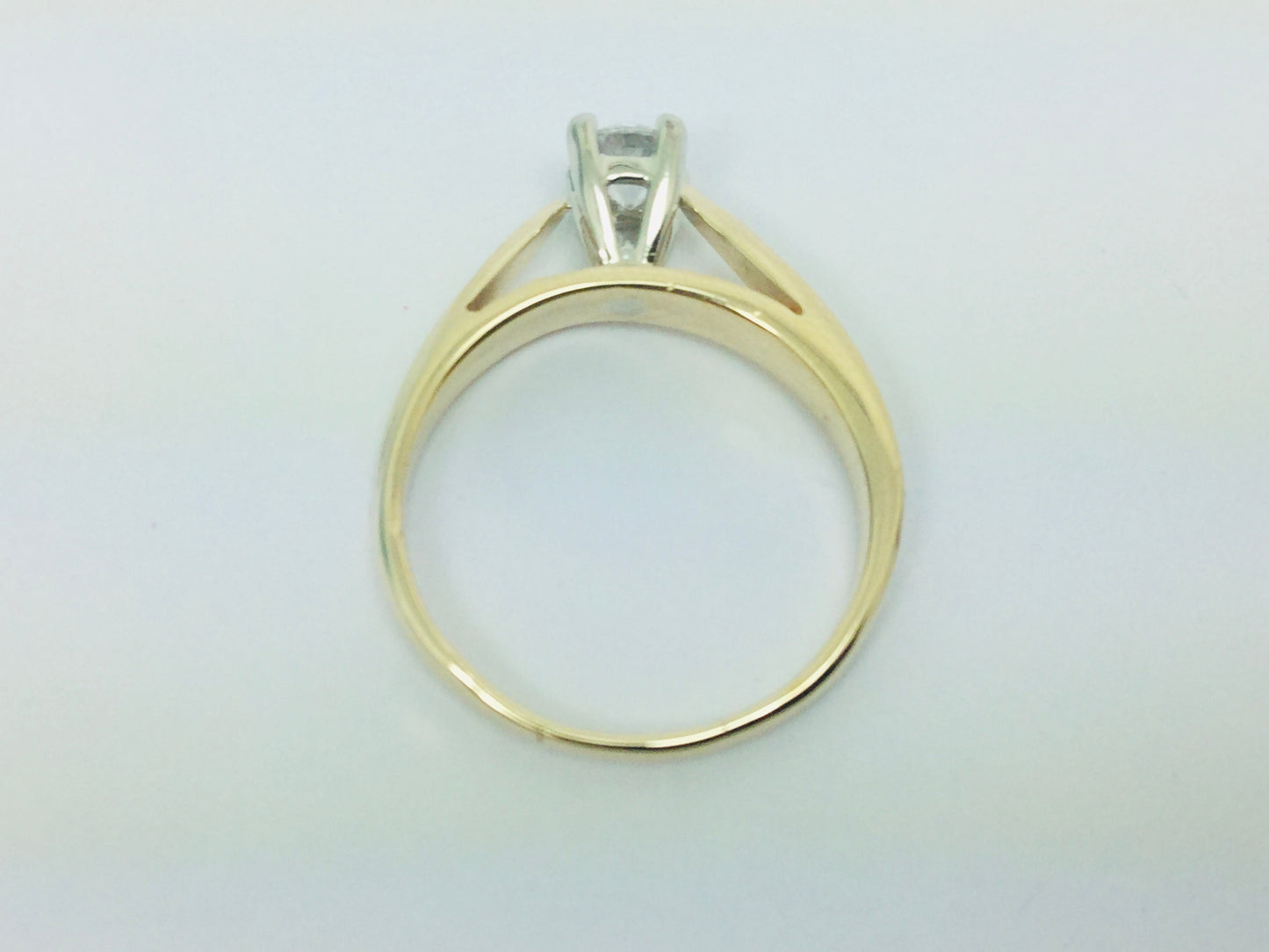 14k Yellow Gold Round Cut 1/4ct (0.25ct) Diamond Solitaire Ring