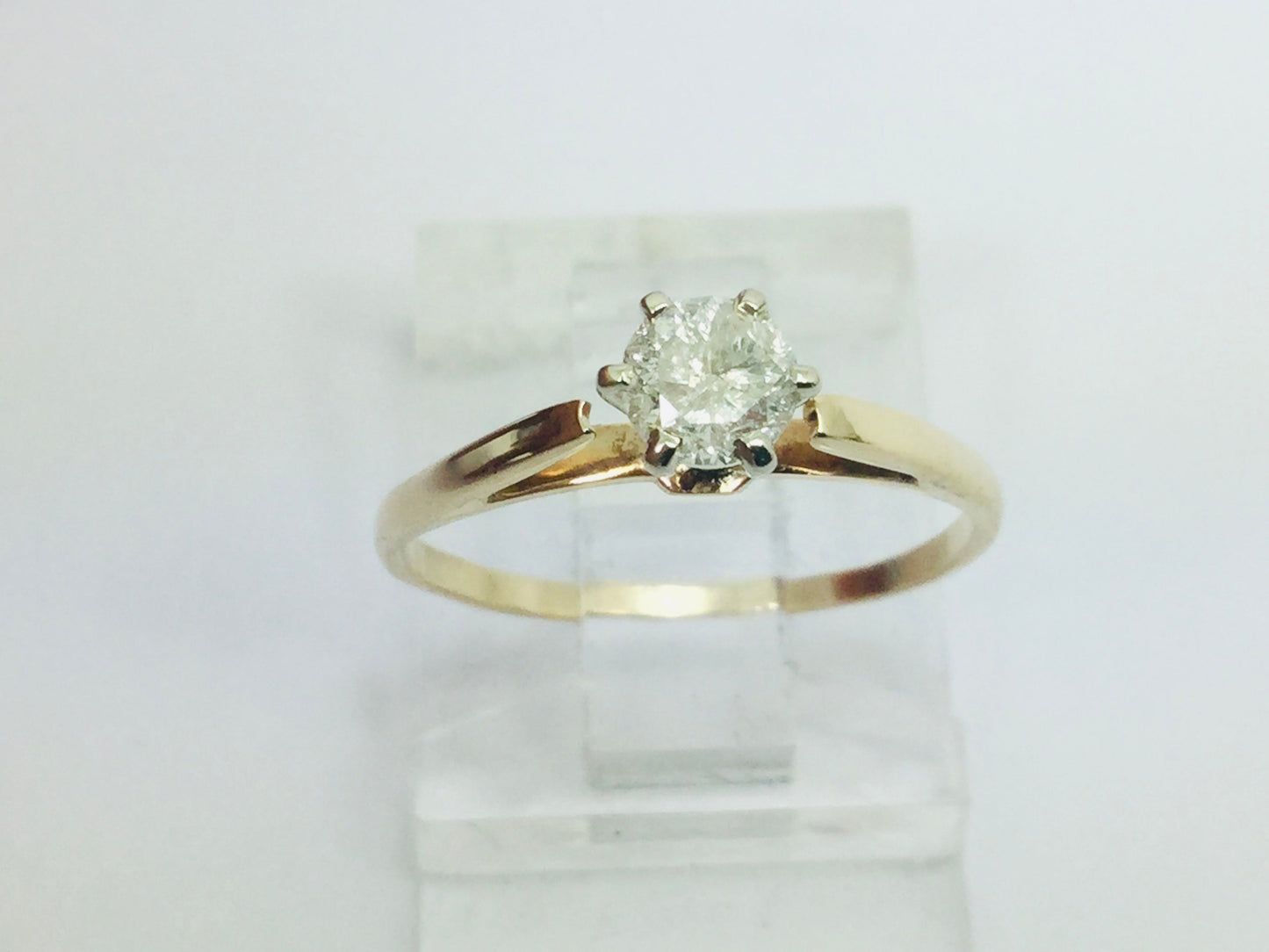 14k Yellow Gold Round Cut 30pt Diamond Solitaire Ring