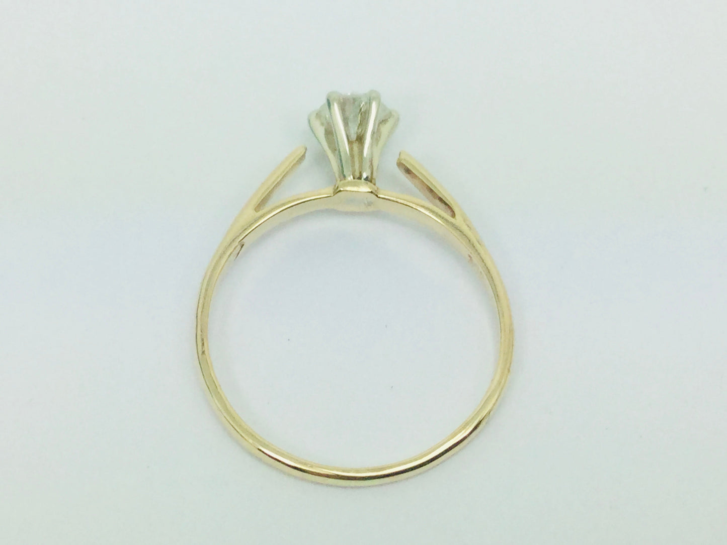 14k Yellow Gold Round Cut 30pt Diamond Solitaire Ring